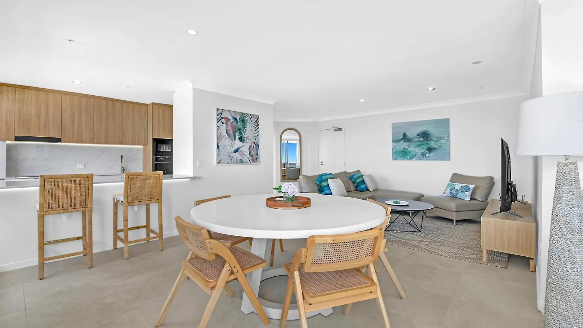 Breathtaking Ocean View & Beachside 3 Bedrooms Apartment Gold Coast Australia