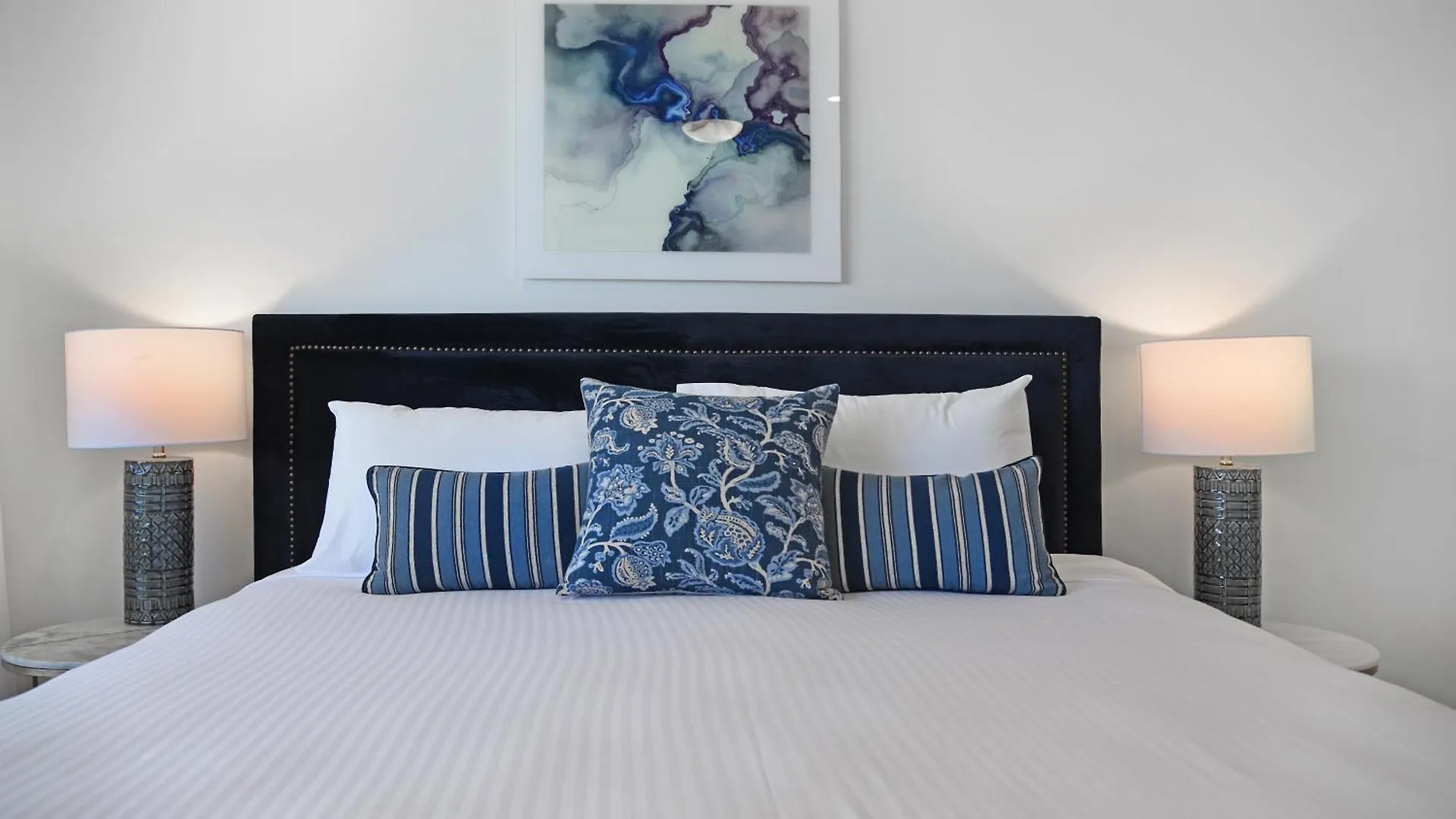 Breathtaking Ocean View & Beachside 3 Bedrooms Apartment Gold Coast 0*,  Australia
