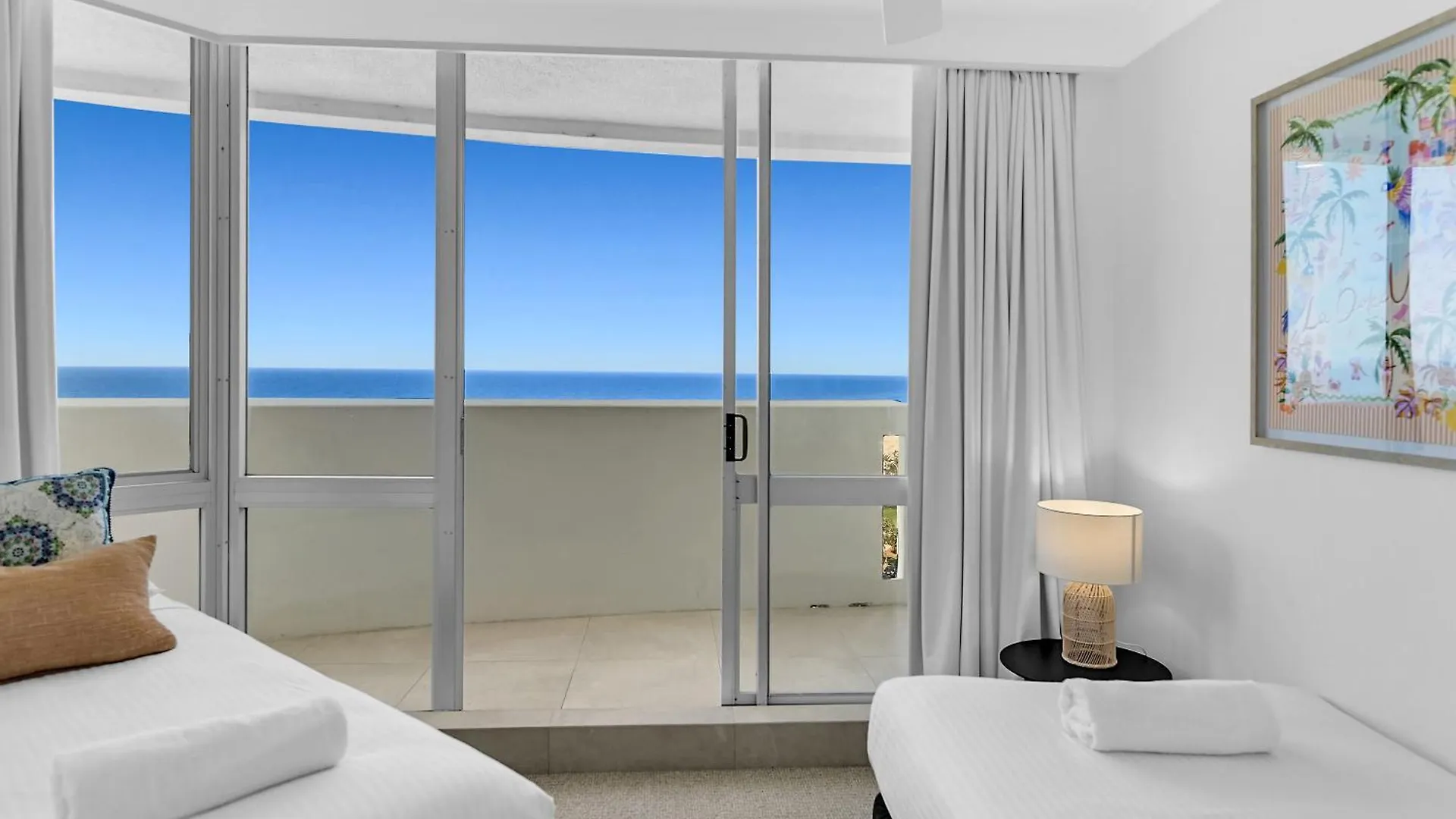 Breathtaking Ocean View & Beachside 3 Bedrooms Apartment Gold Coast 0*,