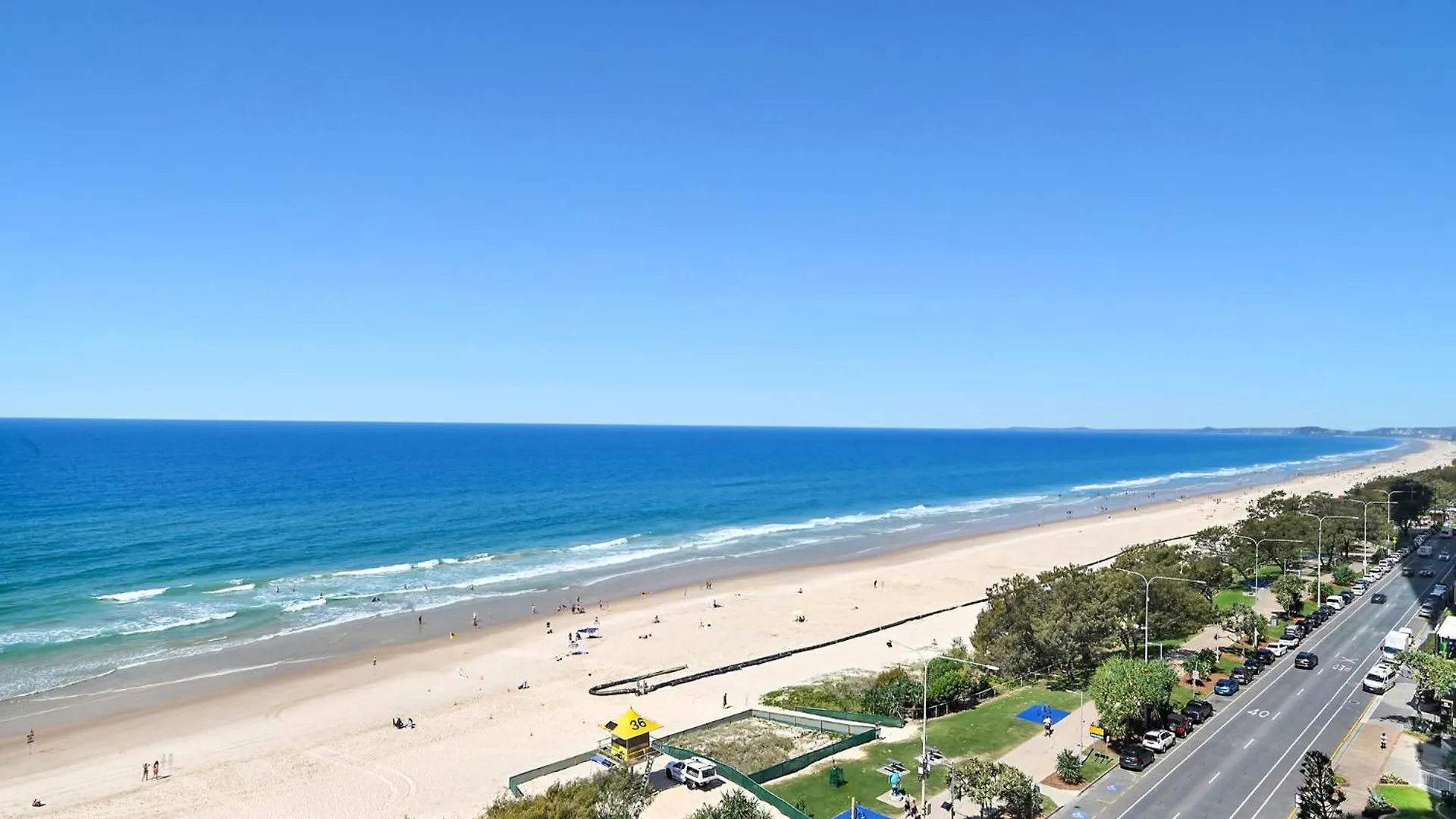 Breathtaking Ocean View & Beachside 3 Bedrooms Apartment Gold Coast