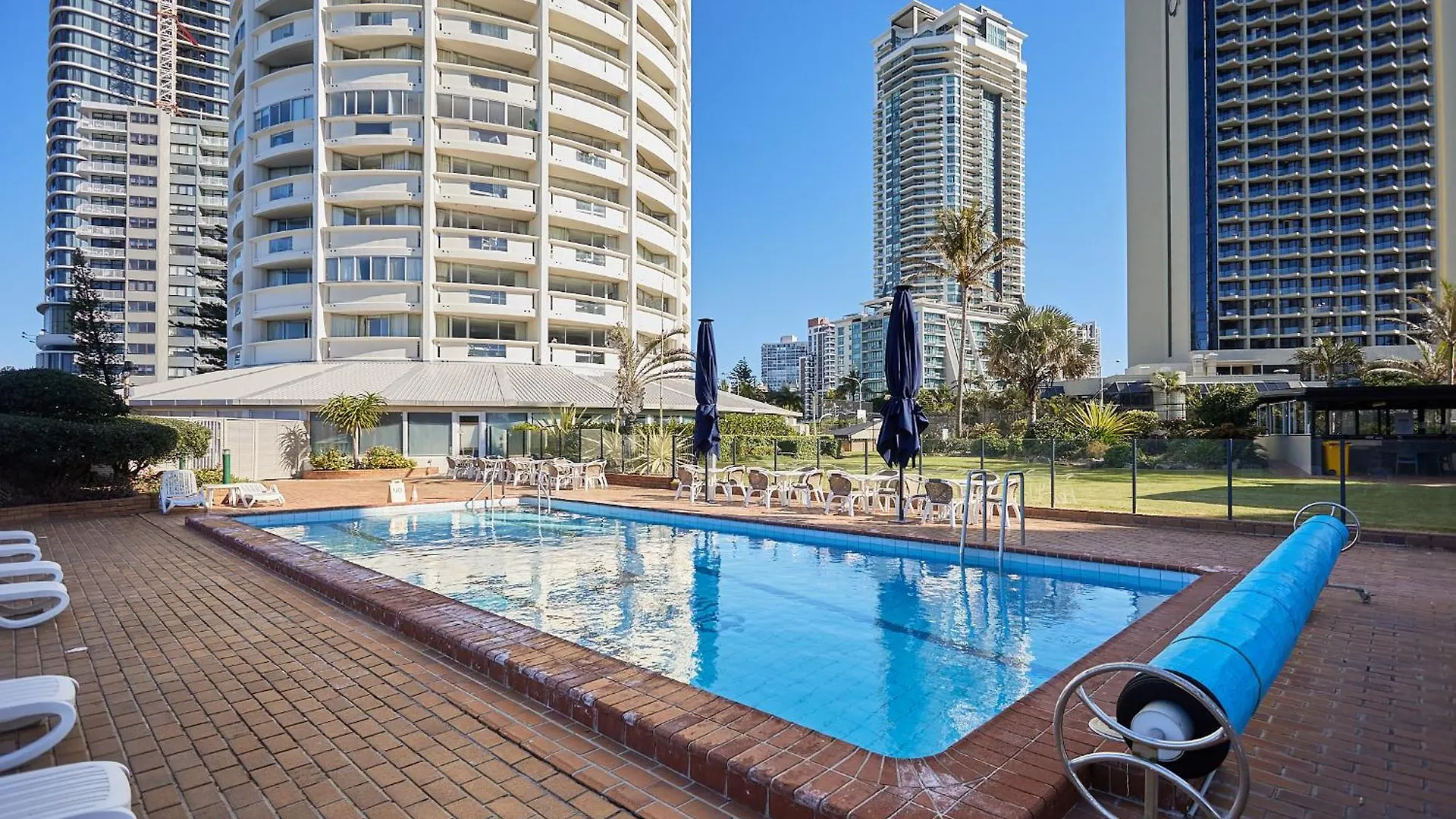 Breathtaking Ocean View & Beachside 3 Bedrooms Apartment Gold Coast Australia